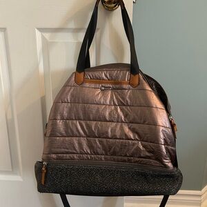 EUC- Stella & Fot Rose gold crush it bag